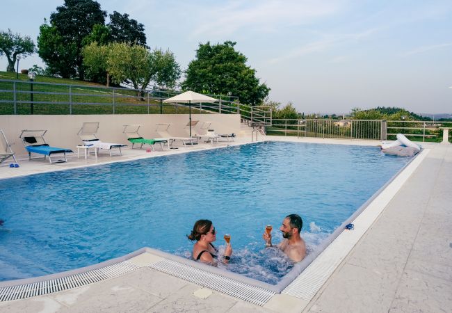 Appartamento a Lonato del Garda - Il Casale Lonato Luna Appartamento a Lonato del Garda - Il Casale Lonato Luna