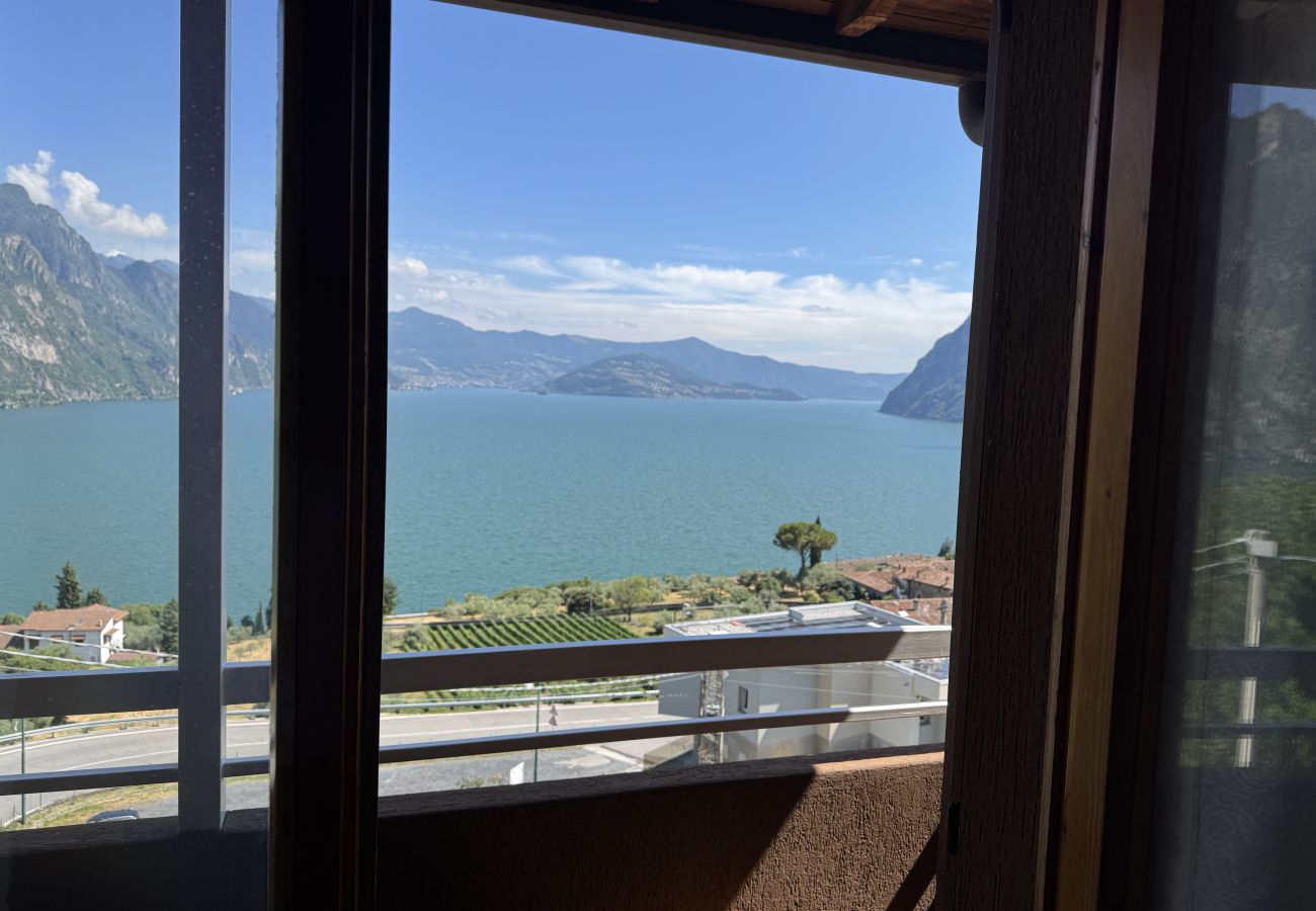 Appartamento a Riva di Solto - Sole E Lago