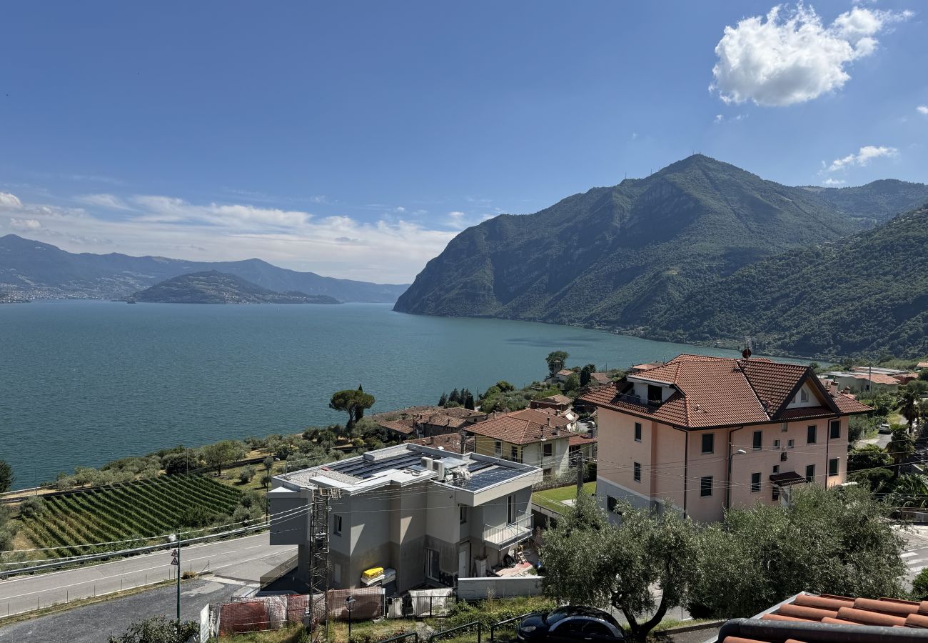 Appartamento a Riva di Solto - Sole E Lago