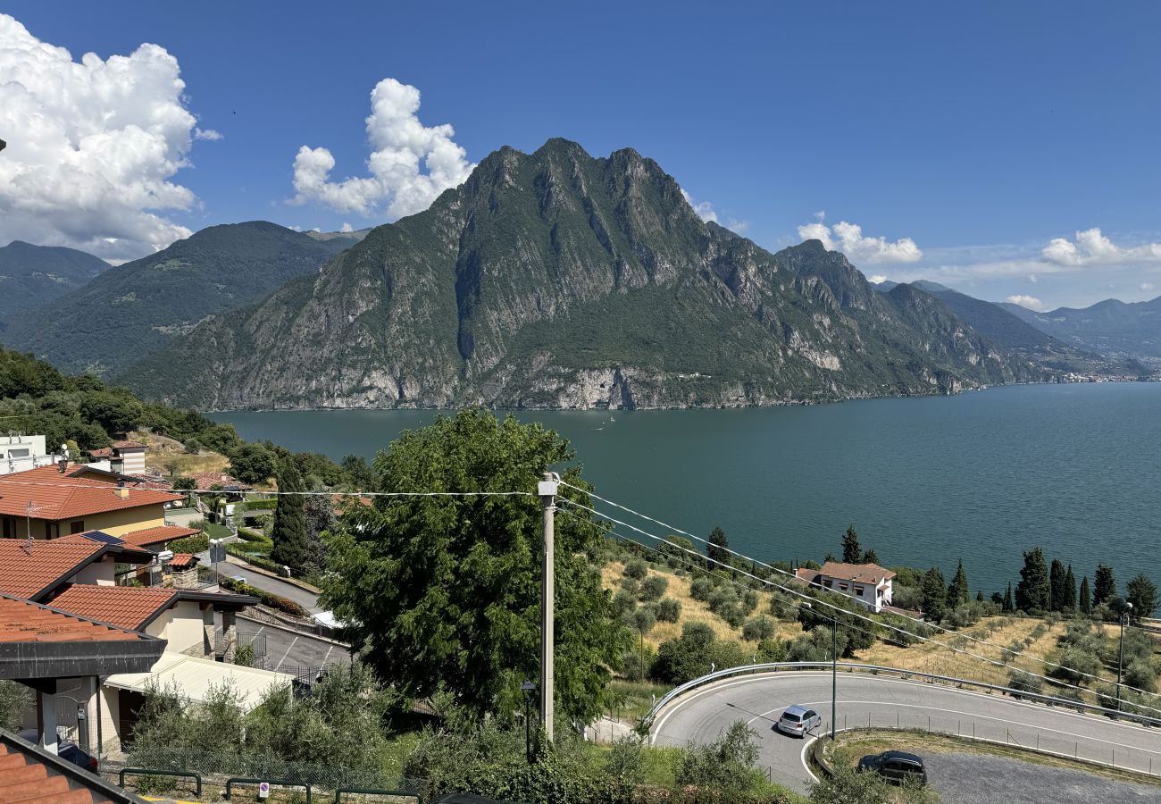 Appartamento a Riva di Solto - Sole E Lago
