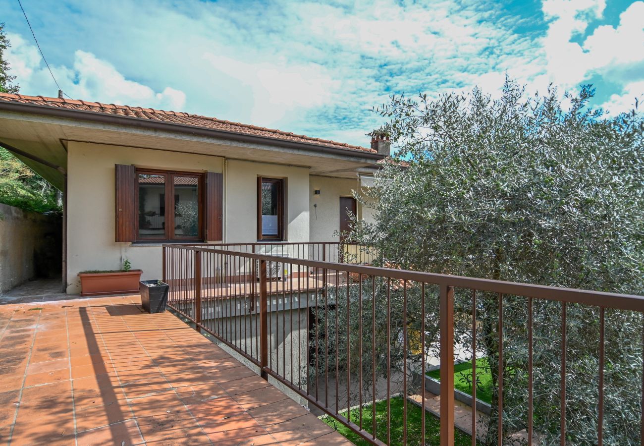 Appartamento a Solto Collina - Terrazza sul Lago