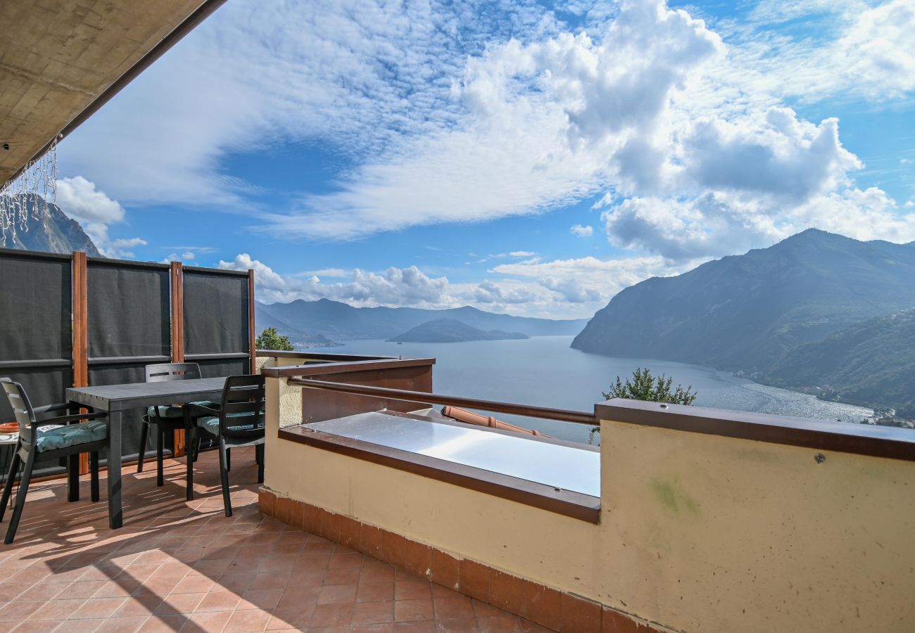Appartamento a Solto Collina - Terrazza sul Lago