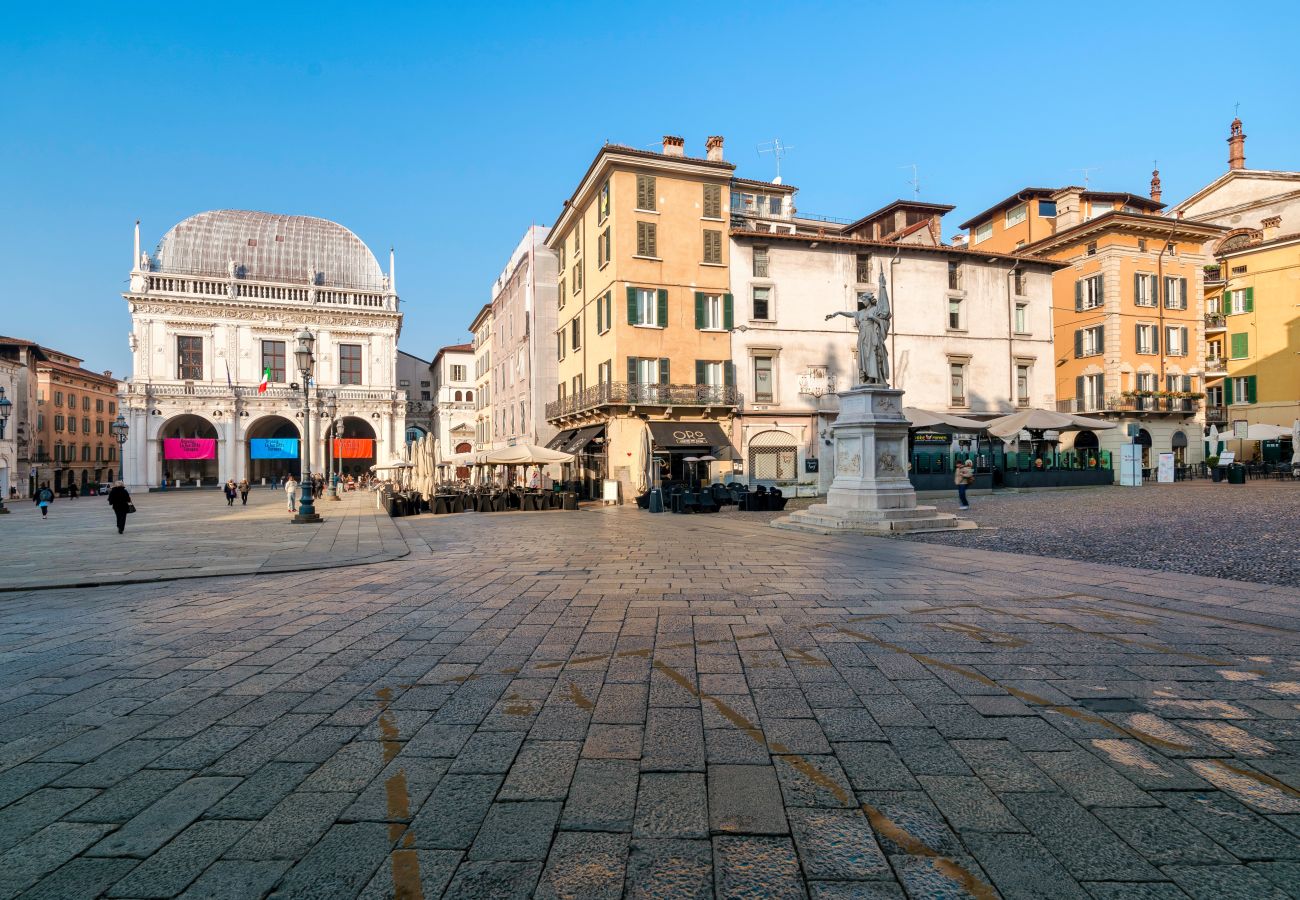 Studio a Brescia - Loggia Apartment