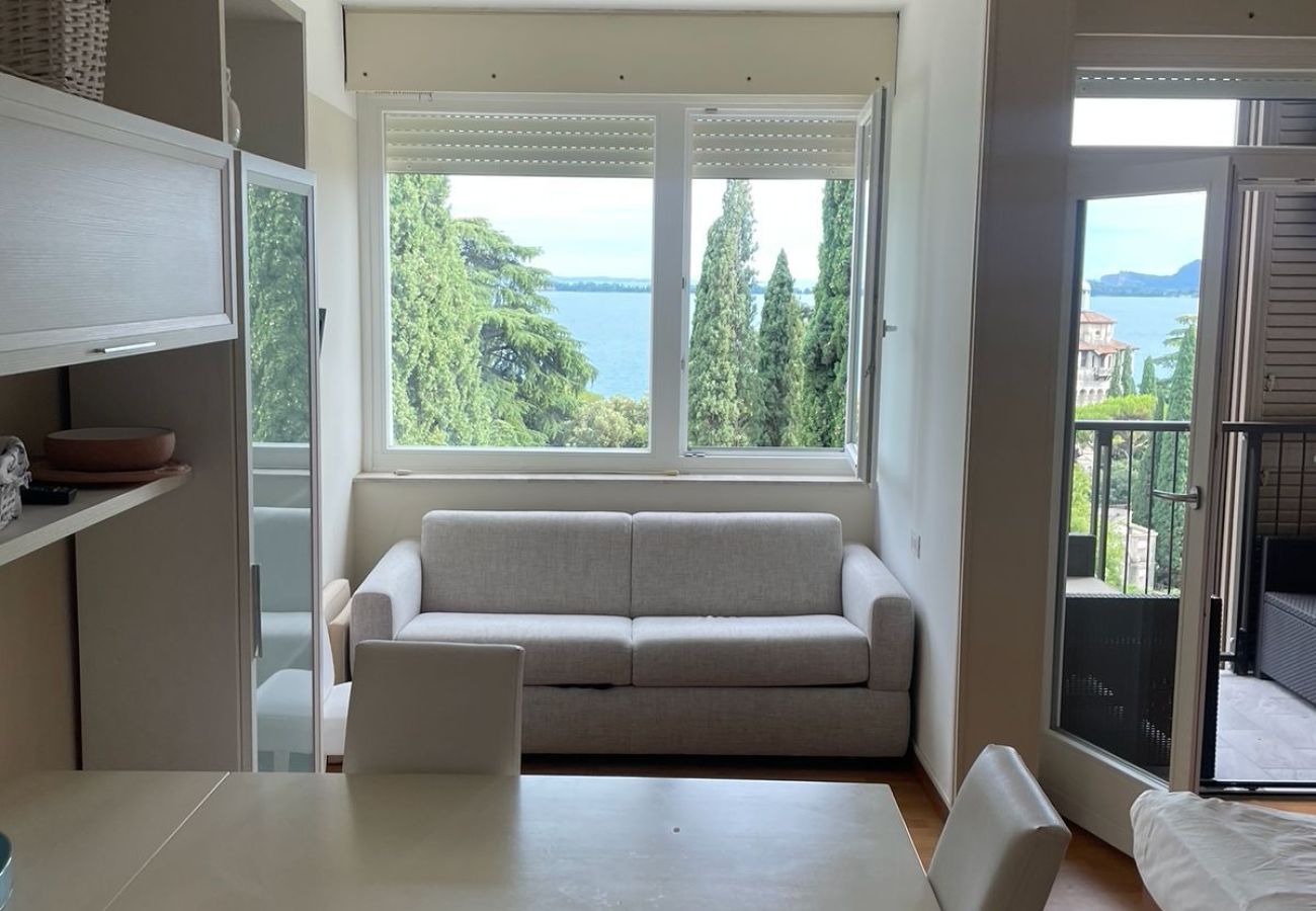 Studio a Gardone Riviera - Relais Villa Alba