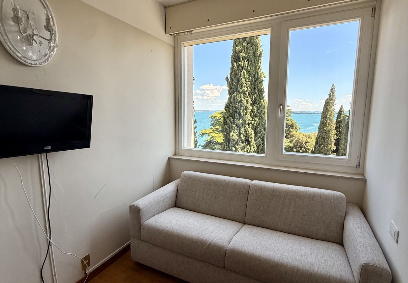 Studio a Gardone Riviera - Relais Villa Alba