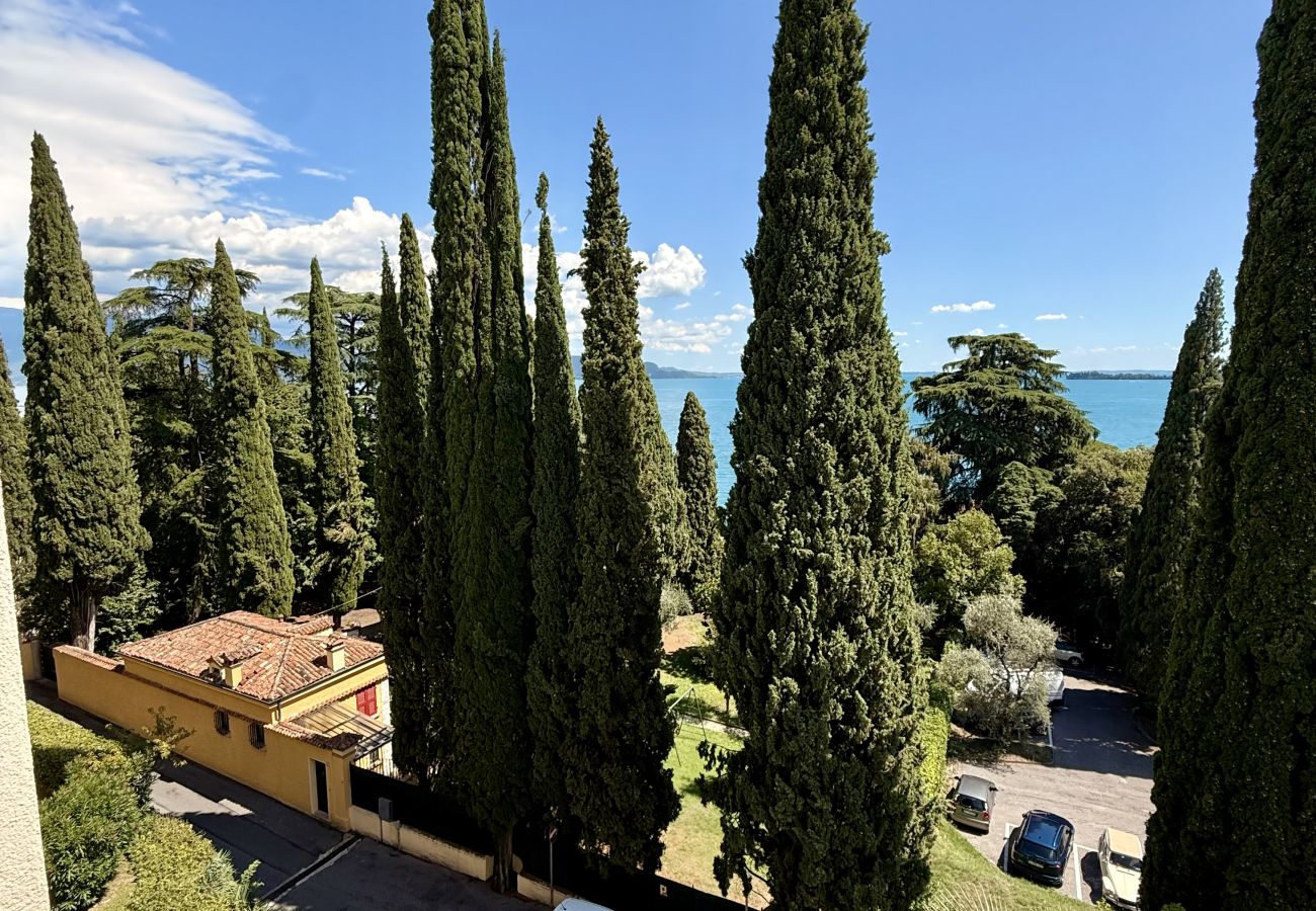 Studio a Gardone Riviera - Relais Villa Alba