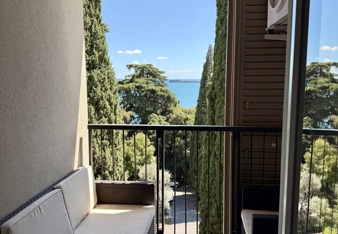 Studio a Gardone Riviera - Relais Villa Alba