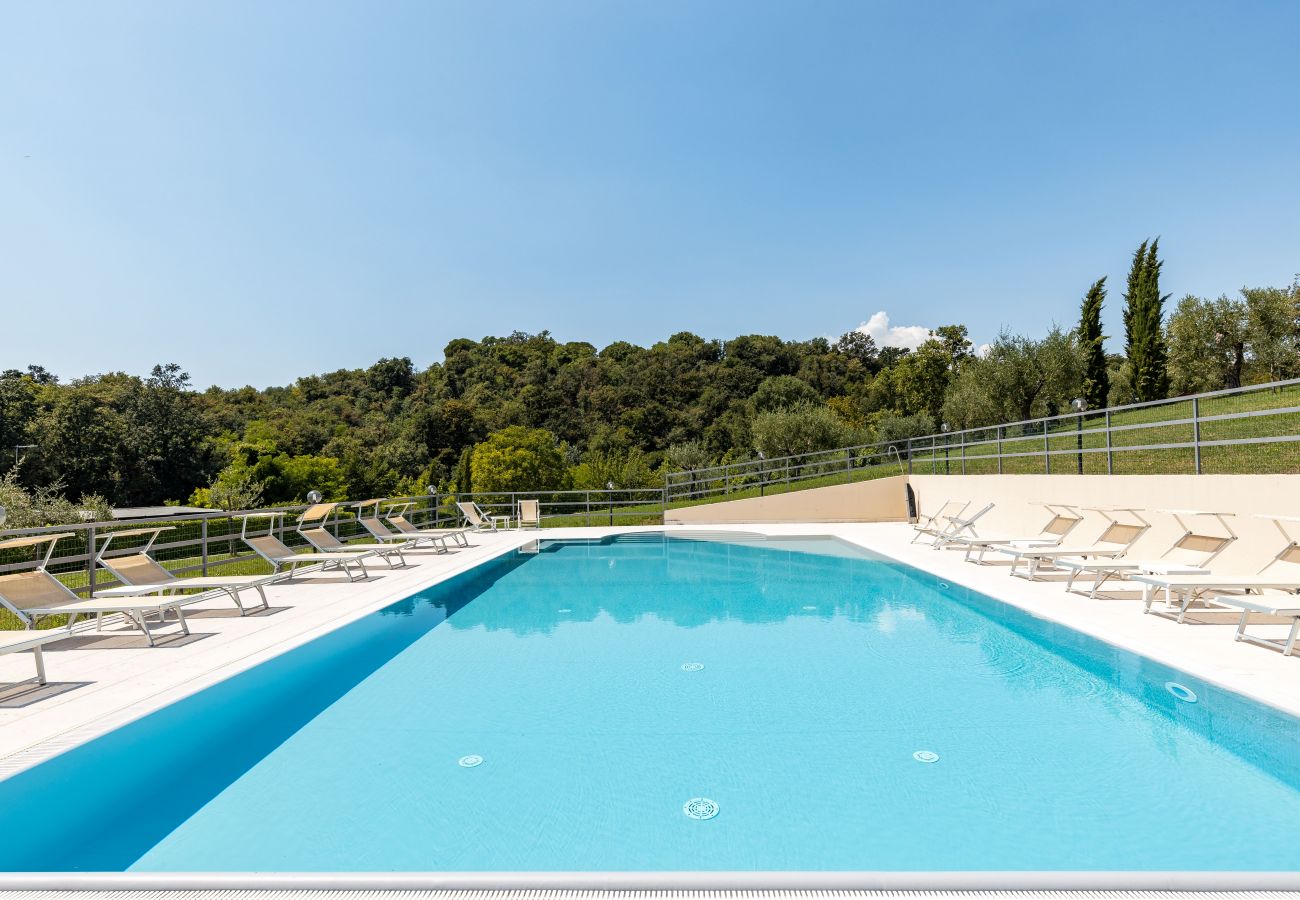 Aparthotel in Lonato del Garda - Il Casale Lonato Terra