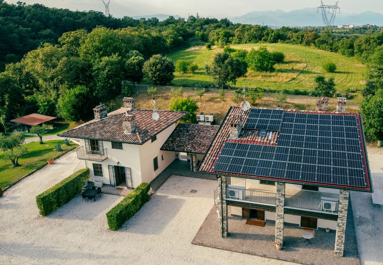 Aparthotel in Lonato del Garda - Il Casale Lonato Terra