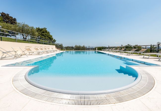 Aparthotel in Lonato del Garda - Il Casale Lonato Sole Aparthotel in Lonato del Garda - Il Casale Lonato Sole