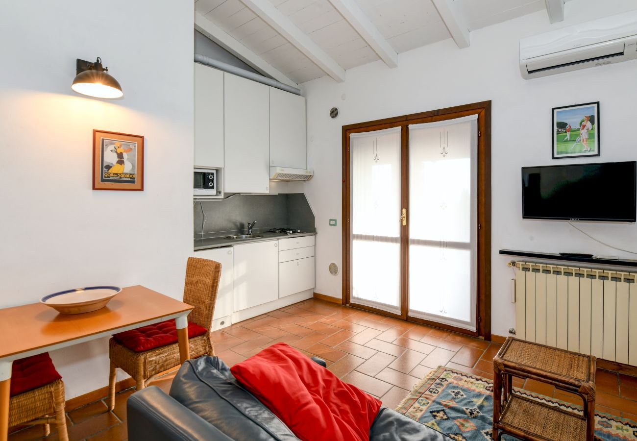 Studio in Soiano del Lago - Garda Golf Apartment 