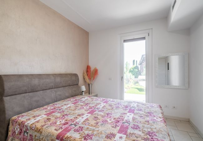 Ferienwohnung in Padenghe sul Garda - Garda Lido Red Ferienwohnung in Padenghe sul Garda - Garda Lido Red