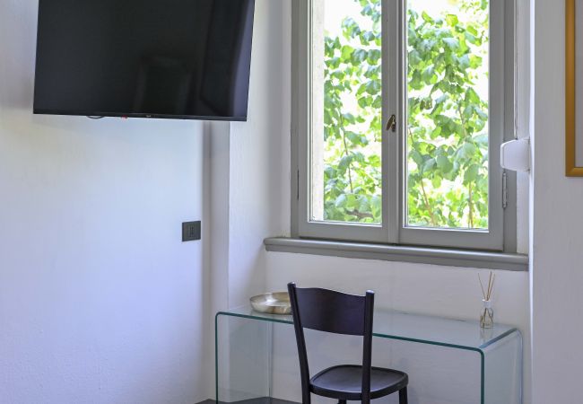 Studio in Solto Collina - Room - La Musica, Villa Giovanna  Studio in Solto Collina - Room - La Musica, Villa Giovanna