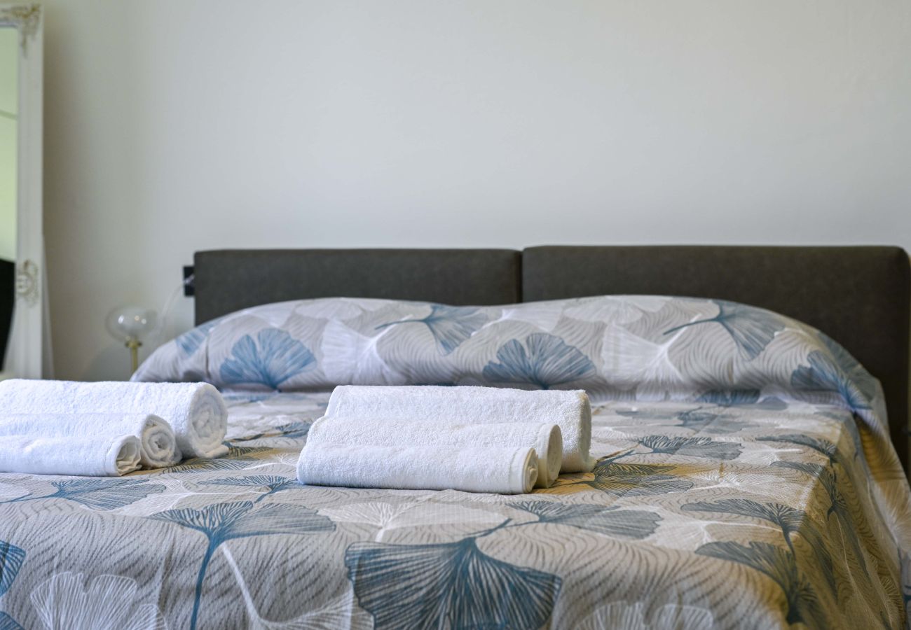 Studio in Solto Collina - Room - La Musica, Villa Giovanna 