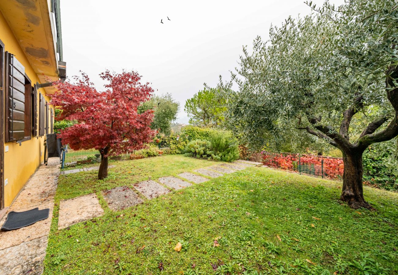 Apartment in Toscolano-Maderno - Casa Mariuccia