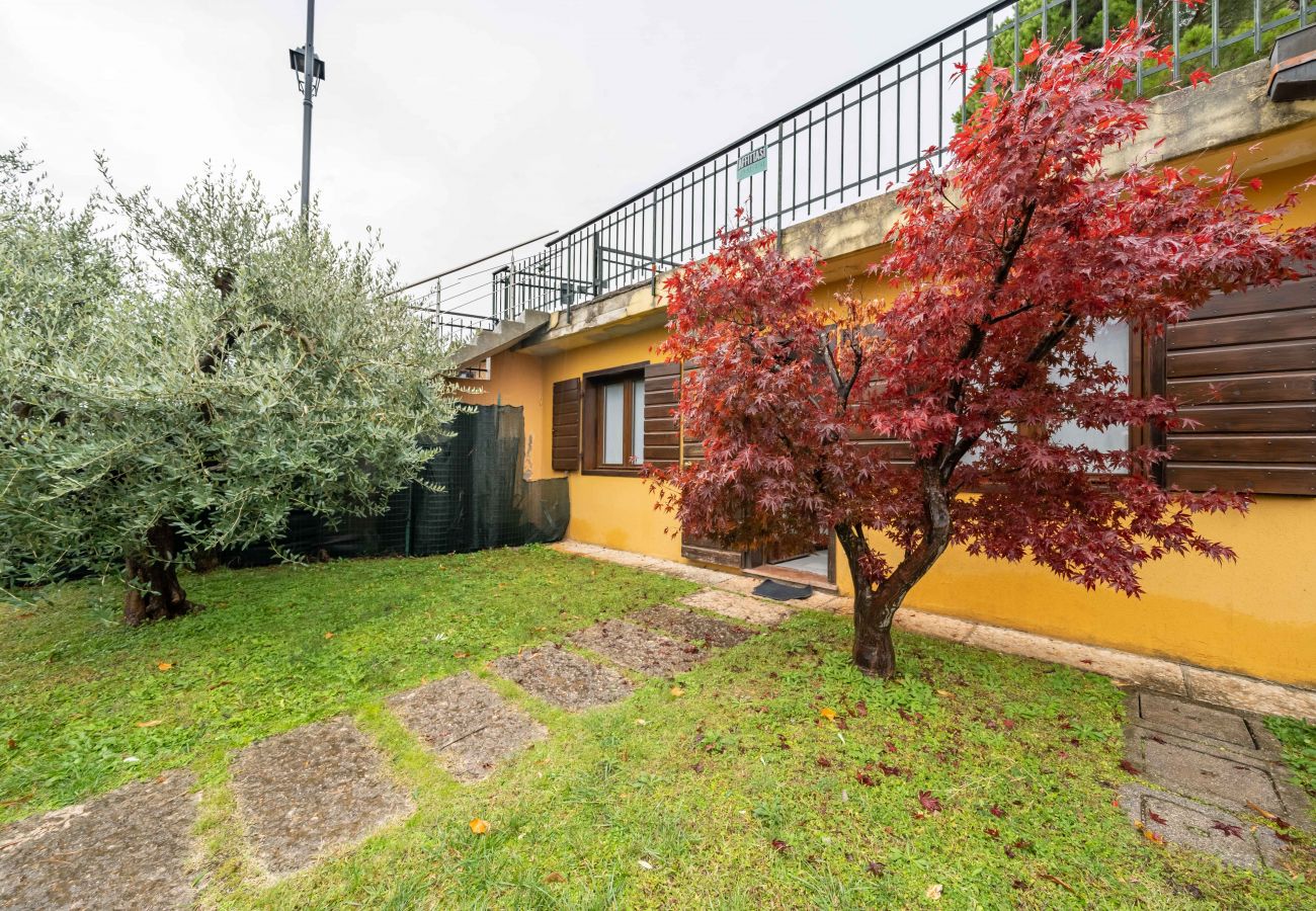 Apartment in Toscolano-Maderno - Casa Mariuccia