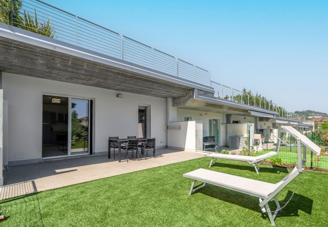 Apartment in Padenghe sul Garda - Garda Lido Green