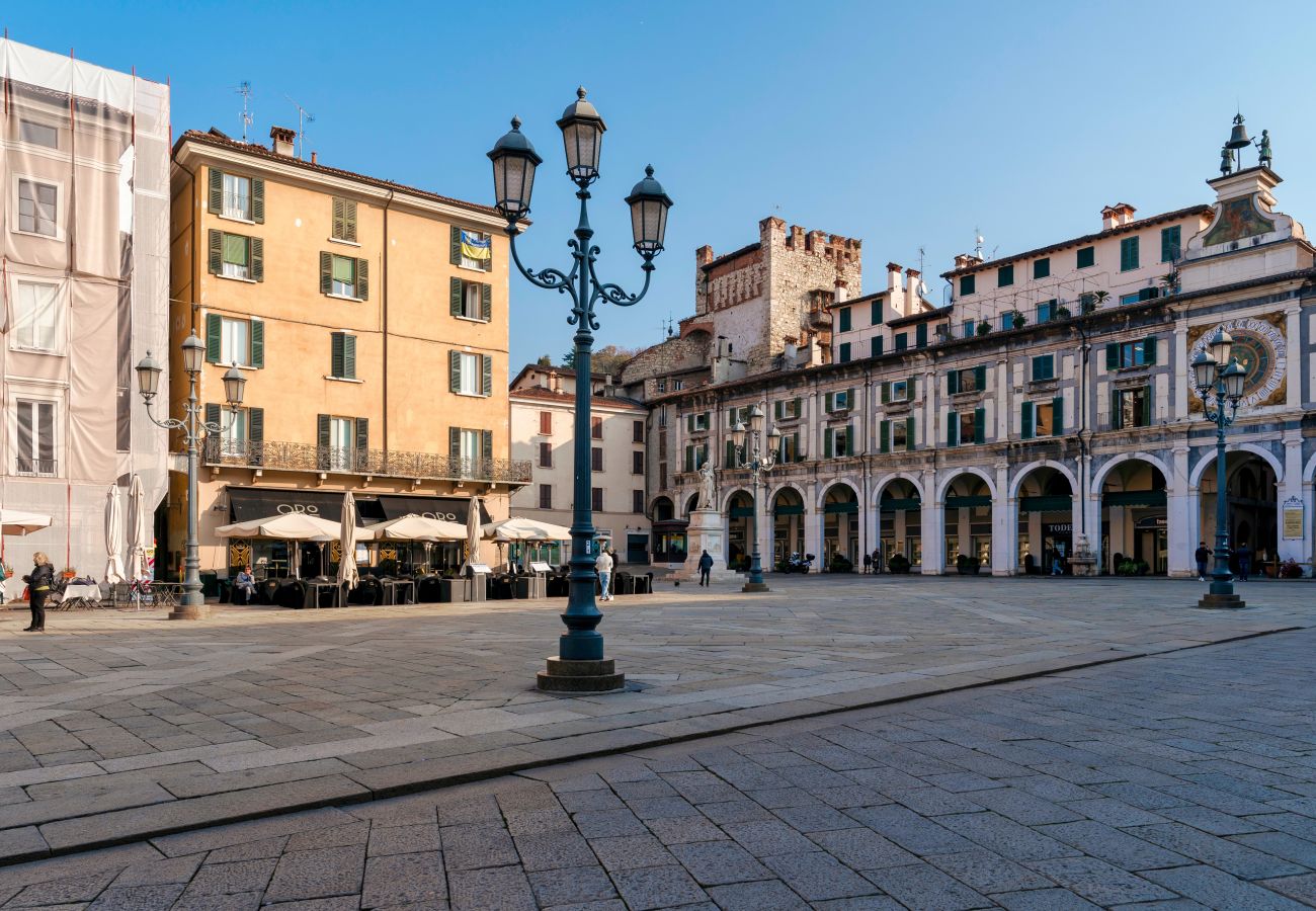 Studio in Brescia - Loggia Apartment