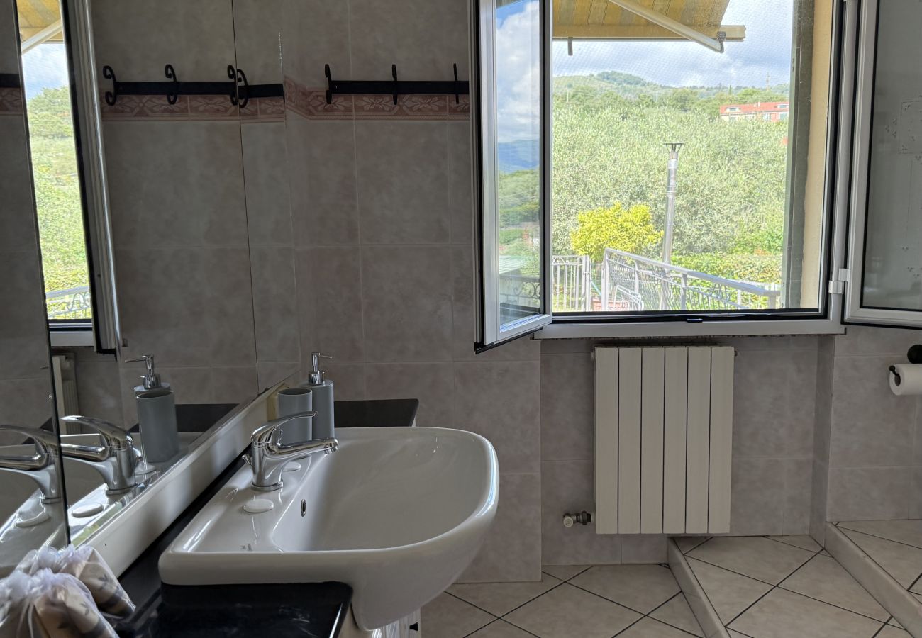 Apartment in Imperia - La Casa di Carola