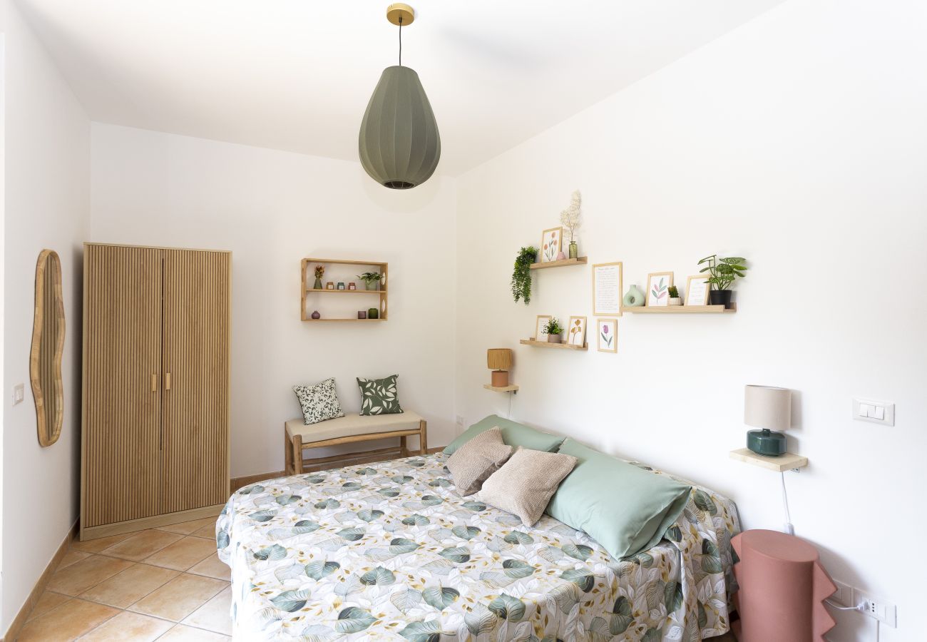 Apartment in Moniga del Garda - La Casetta di Viola