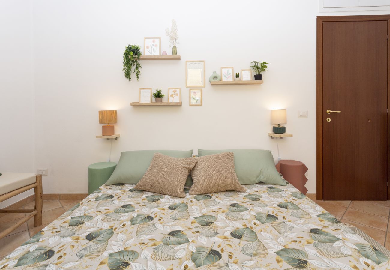 Apartment in Moniga del Garda - La Casetta di Viola