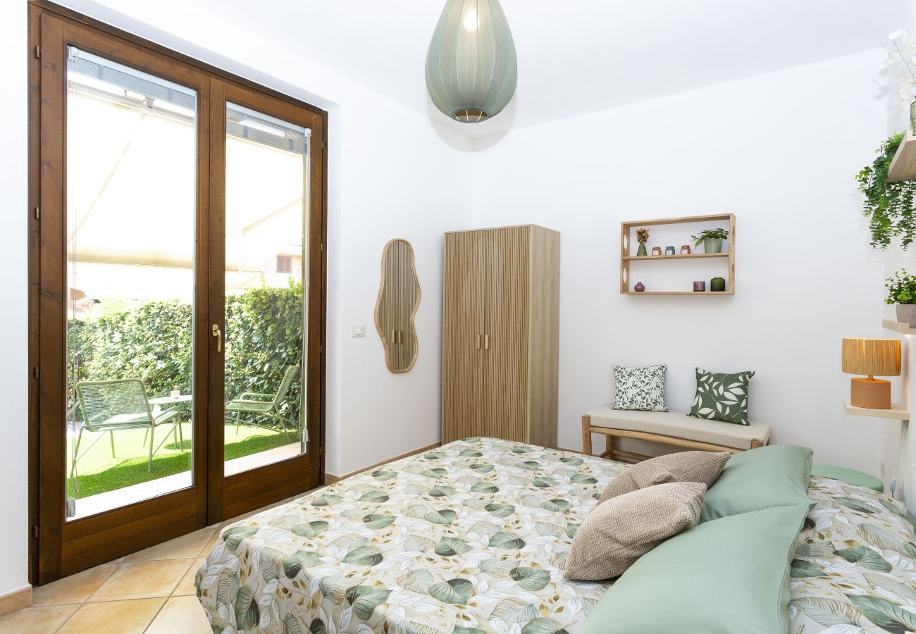 Apartment in Moniga del Garda - La Casetta di Viola