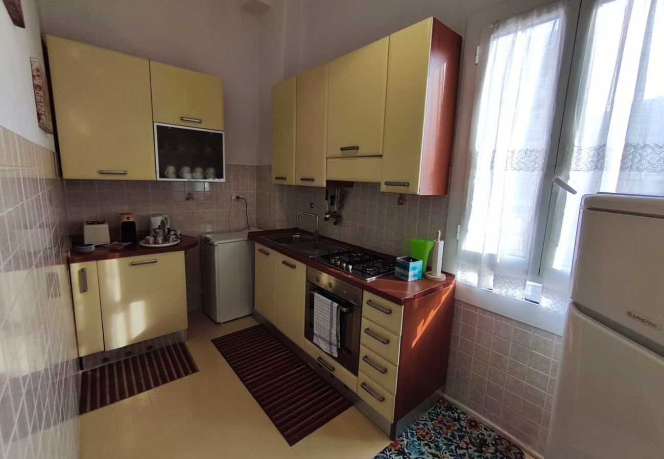 Apartment in Imperia - Paint House