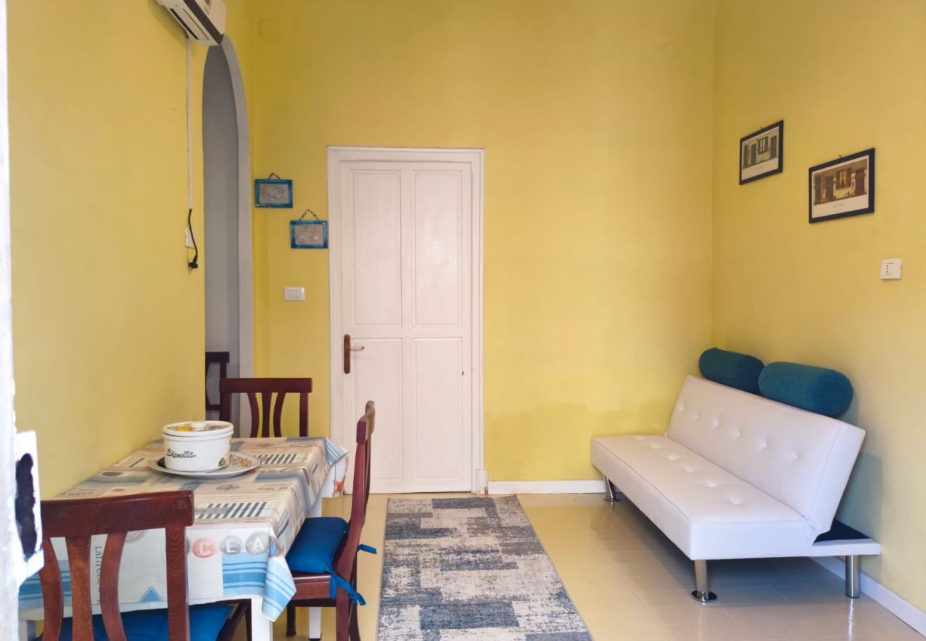 Apartment in Imperia - Paint House