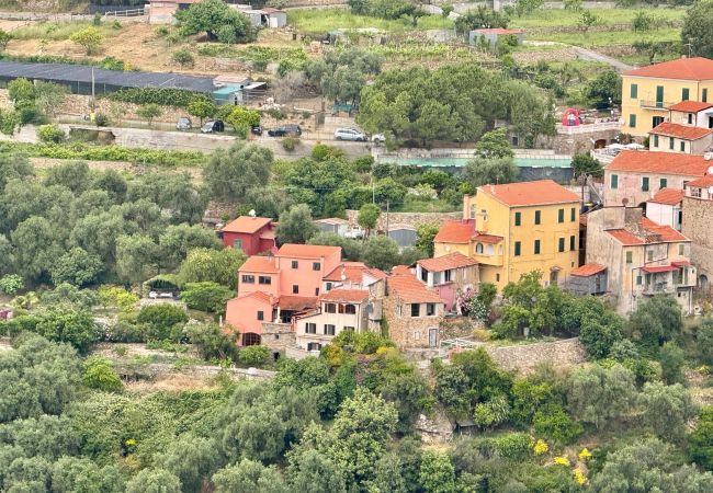 Rent by room in Imperia - Camera Calendula 'Du Cappellan'