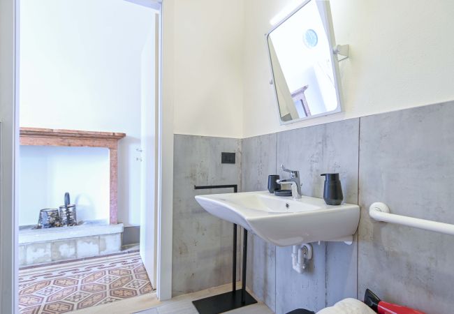 Estudio en Solto Collina - Room - La Poesia, Villa Giovanna  Estudio en Solto Collina - Room - La Poesia, Villa Giovanna