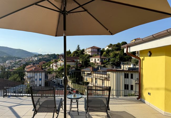 Apartamento en Imperia - Villa Catocce - Ardesia Rossa Apartment Apartamento en Imperia - Villa Catocce - Ardesia Rossa Apartment