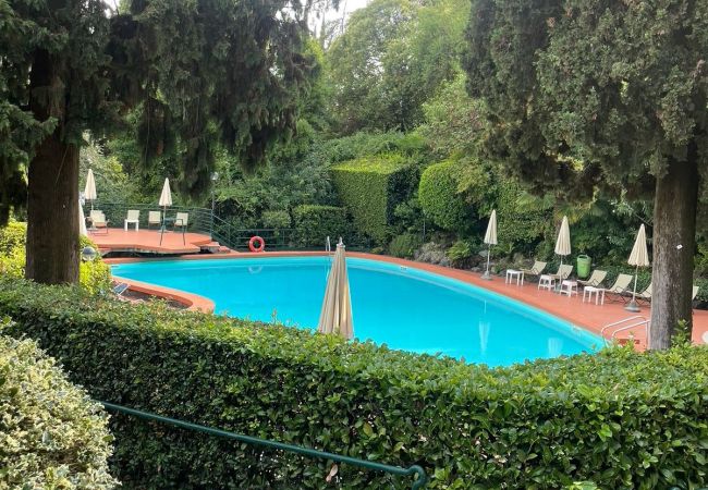 Studio à Gardone Riviera - Relais Villa Alba